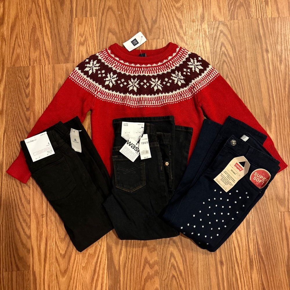 New Toddler Girl’s Clothing Lot Fall Winter Jeans Sweater BabyGap Gap Levi NWT 4